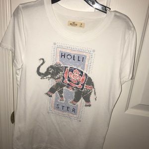 Hollister Graphic Tee